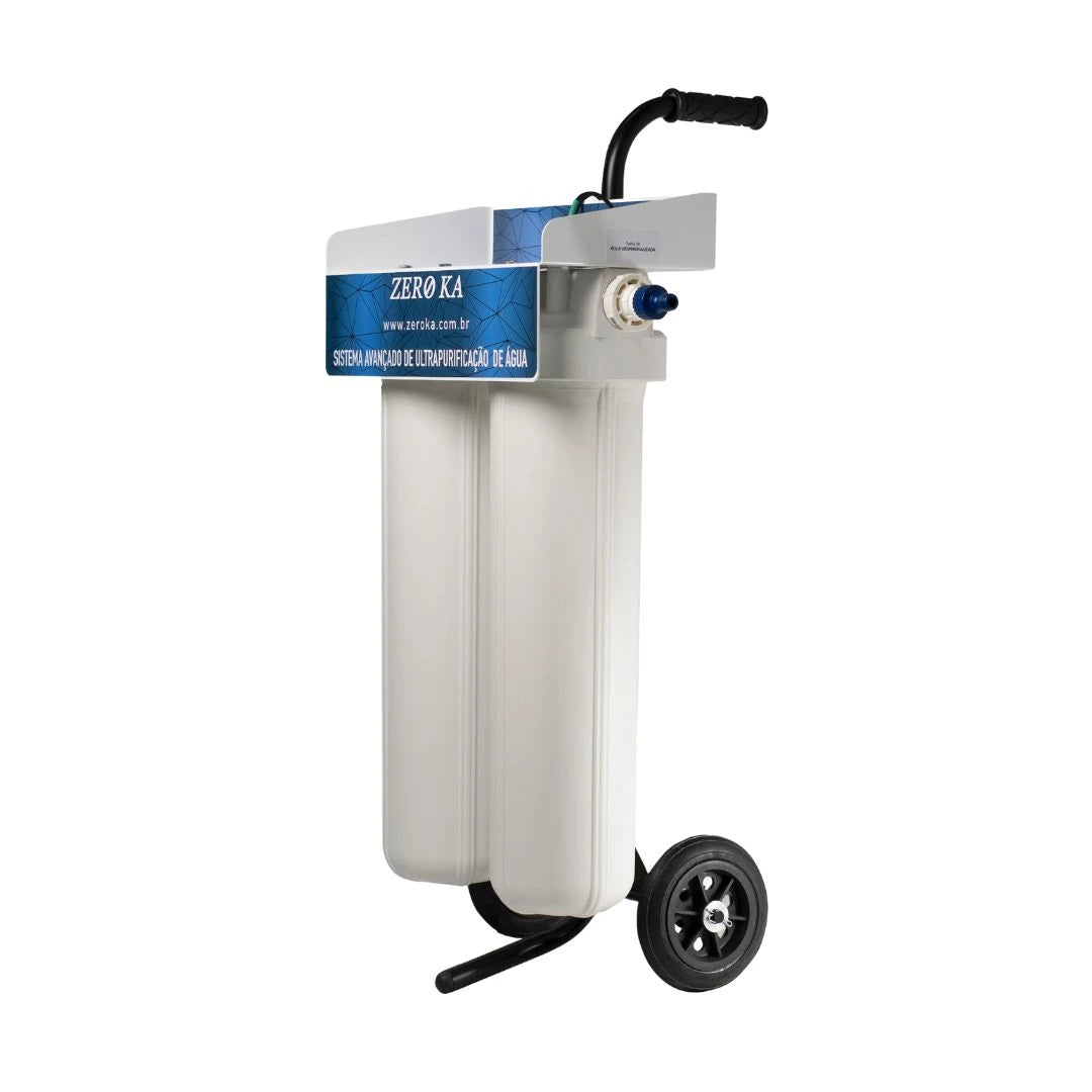 Filtro desmineralizador Zero Ka modelo 0K-Pro SM para produção de água desmineralizada, água deionizada e sem condutividade elétrica ultrapura – vista lateral esquerda