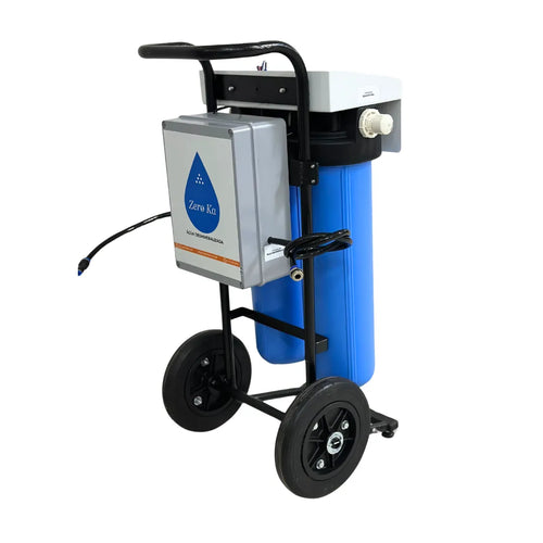 Máquina desmineralizadora Zero Ka modelo 0K Max para produção de água desmineralizada, ideal para limpeza de vidros – vista costas