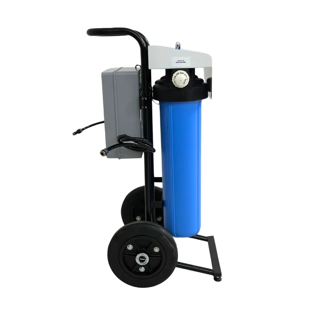 Máquina desmineralizadora Zero Ka modelo 0K Max para produção de água desmineralizada, ideal para limpeza de vidros – lateral direita